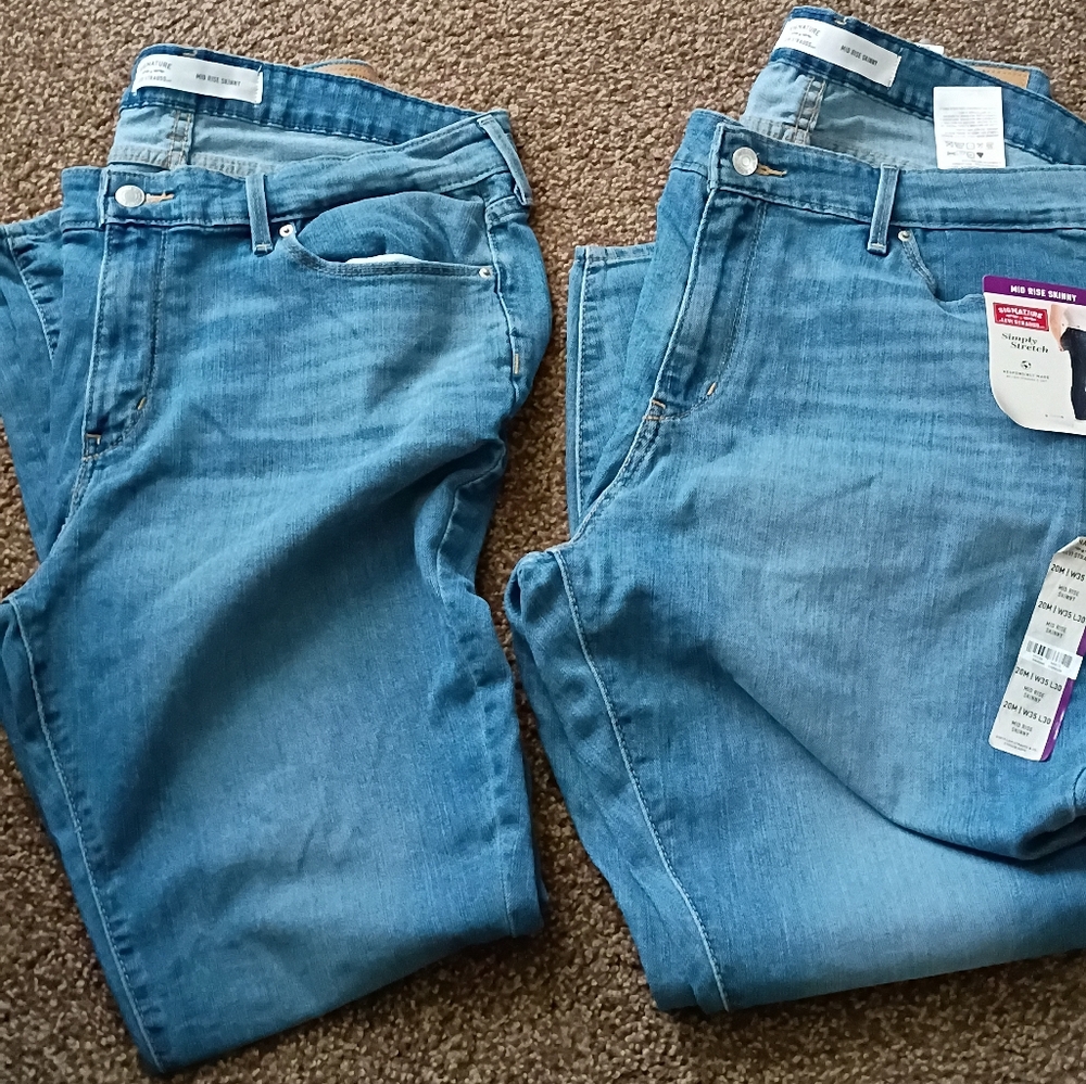 Levi's Women's Straight Leg Jeans in Light Blue 2 Pr